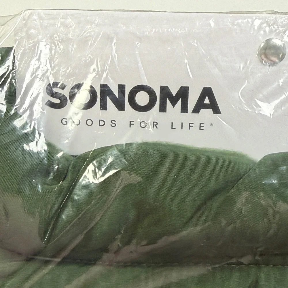 NEW Sonoma Pet Quilted Puffer Jacket Size M Green Dog Coat Outdoor Travel Hiking